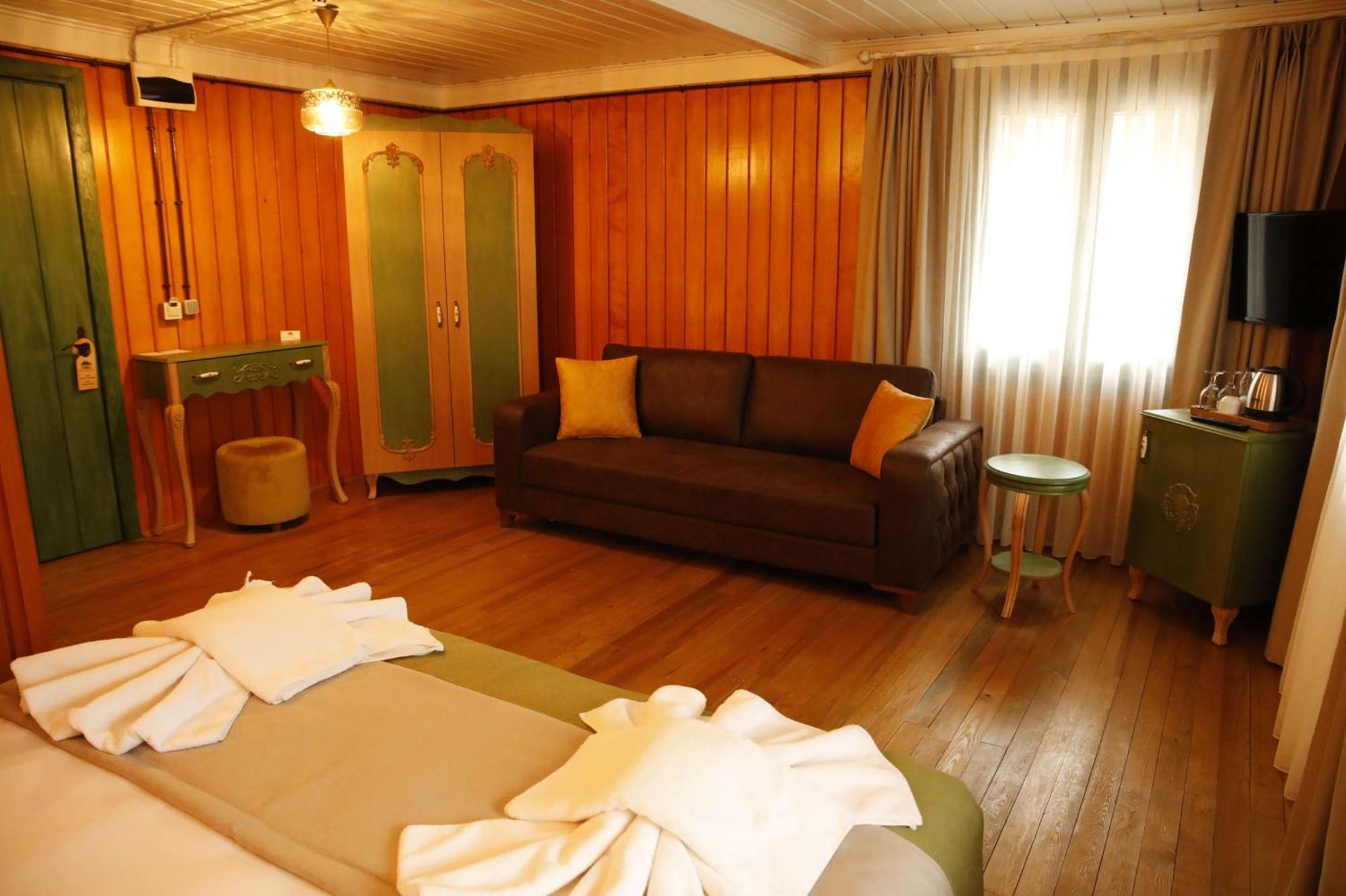 Kazdagi Atila Bey Konagi Hotel Ayvacik Exterior photo